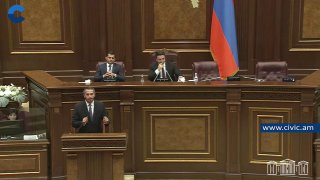 Рубен Рубинян выступает на заседании парламента Армении
