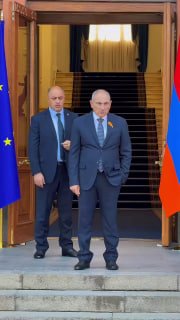 Встреча премьер-министра Армении Никола Пашиняна с председателем Европейской комиссии Урсулой фон дер Ляйен в Ереване