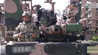 Военнослужащие армии Армении на учениях в Мартуни (Гегаркуник) с гаубицами и САУ
