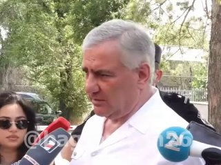 Оппозиционный деятель «калужский засланец» в Мартуни (Гегаркуник) даёт комментарий