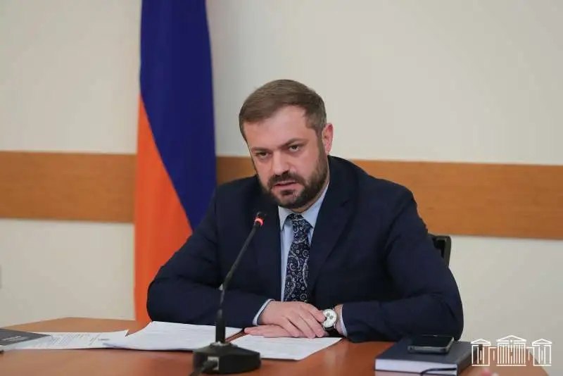 Министр экономики Геворг Папоян: ЕАЭС должен работать, а не быть как ОДКБ