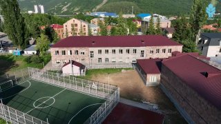 В Мартуни (Гегаркуник) оценили ремонт школы в Джермуке по программе «300 школ, 500 детских садов»