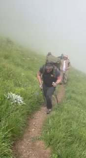 Никол Пашинян на восхождении в горах Мартуни, Гегаркуник
