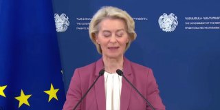 Урсула фон дер Ляйен на встрече в Ереване, поздравляет Армению с выборами в Гегаркунике