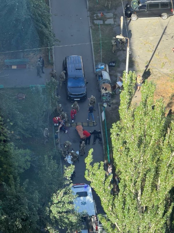 Перестрелка в Киеве между ГУР и СБУ: пострадали сотрудники разведки